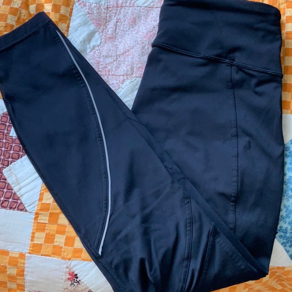Lululemon Tights sz6 Black Beauties